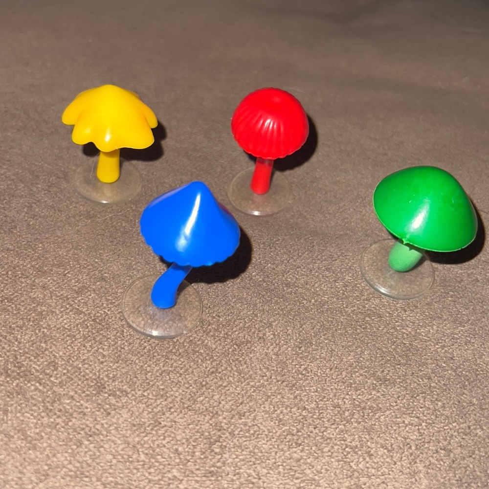 Little mushroom stands for decor